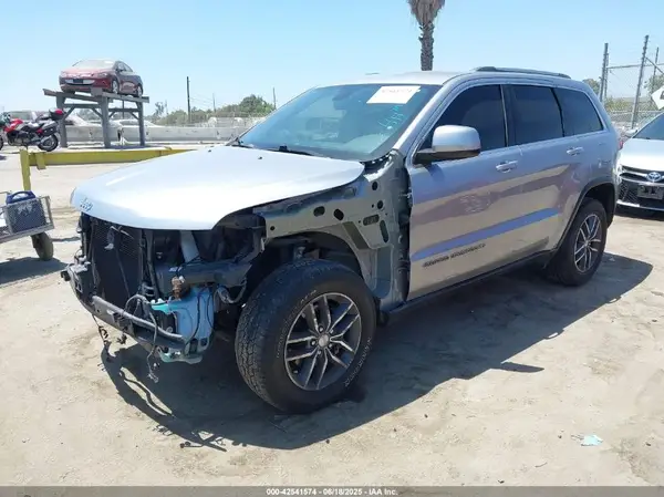 1C4RJEAG2JC429850 2018 JEEP GRAND CHEROKEE - Image 2