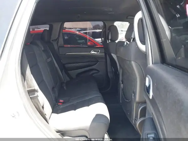 1C4RJEAG2JC429850 2018 JEEP GRAND CHEROKEE - Image 8