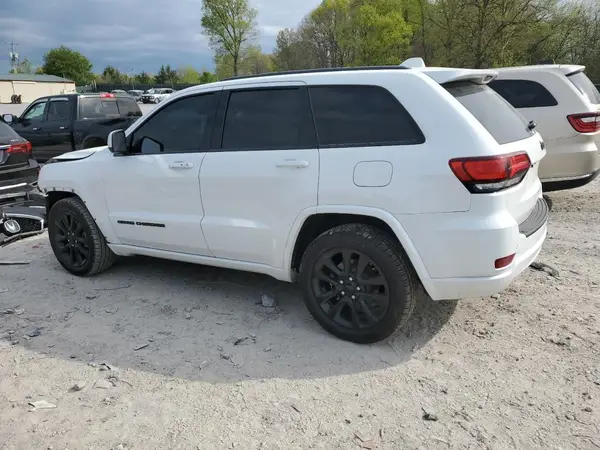 1C4RJEAG2JC488980 2018 JEEP GRAND CHEROKEE - Image 2