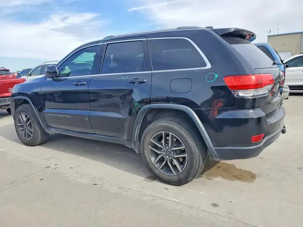 1C4RJEAG2KC556180 2019 JEEP GRAND CHEROKEE - Image 2