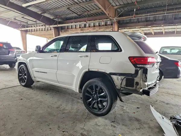1C4RJEAG2KC704750 2019 JEEP GRAND CHEROKEE - Image 2