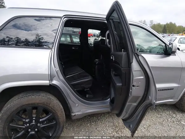 1C4RJEAG3HC757272 2017 JEEP GRAND CHEROKEE - Image 8