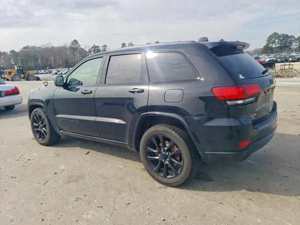 1C4RJEAG3HC761886 2017 JEEP GRAND CHEROKEE - Image 2