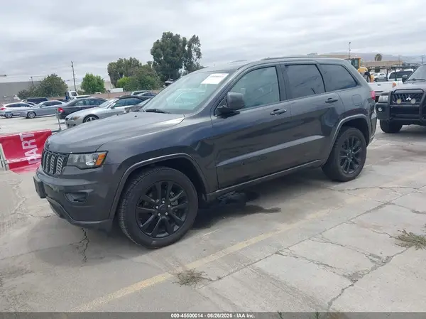 1C4RJEAG3HC956242 2017 JEEP GRAND CHEROKEE - Image 2