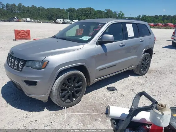 1C4RJEAG3JC208466 2018 JEEP GRAND CHEROKEE - Image 2