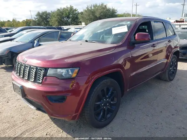 1C4RJEAG3JC252953 2018 JEEP GRAND CHEROKEE - Image 2