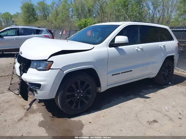 1C4RJEAG3JC275388 2018 JEEP GRAND CHEROKEE - Image 2