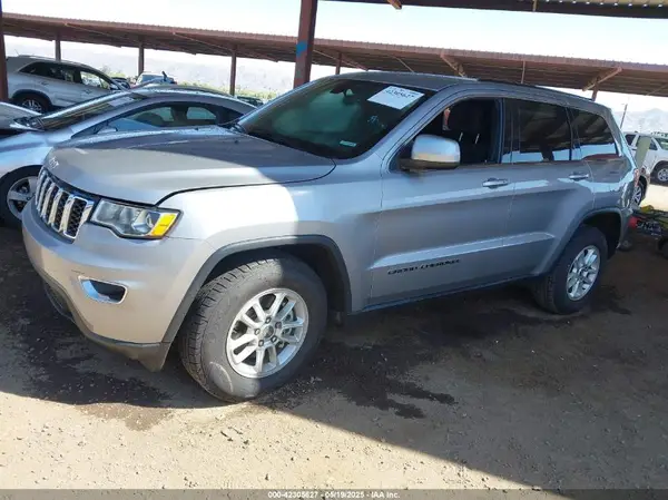 1C4RJEAG3JC399869 2018 JEEP GRAND CHEROKEE - Image 2