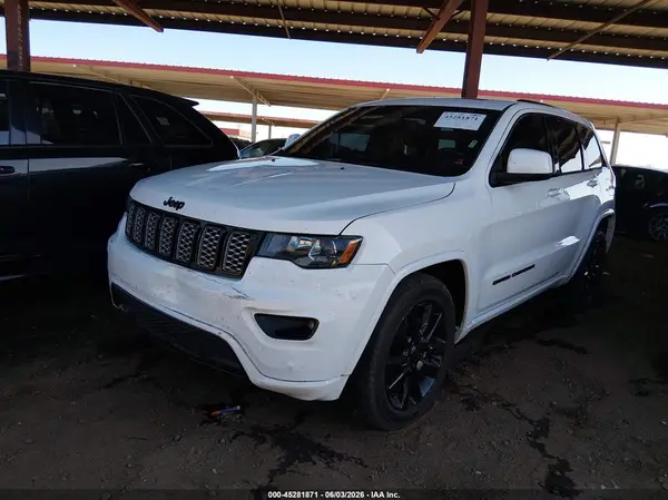 1C4RJEAG3JC460587 2018 JEEP GRAND CHEROKEE - Image 2