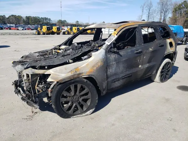 1C4RJEAG3KC705020 2019 JEEP GRAND CHEROKEE - Image 1