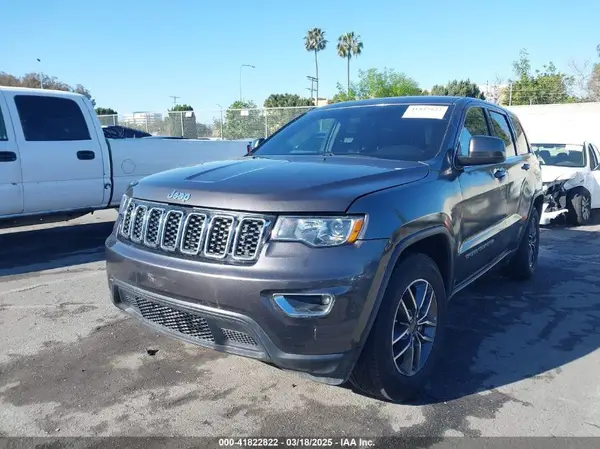 1C4RJEAG3KC776704 2019 JEEP GRAND CHEROKEE - Image 2