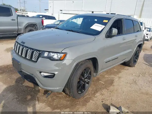 1C4RJEAG3LC428581 2020 JEEP GRAND CHEROKEE - Image 2