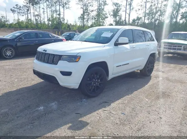 1C4RJEAG3MC570317 2021 JEEP GRAND CHEROKEE - Image 2