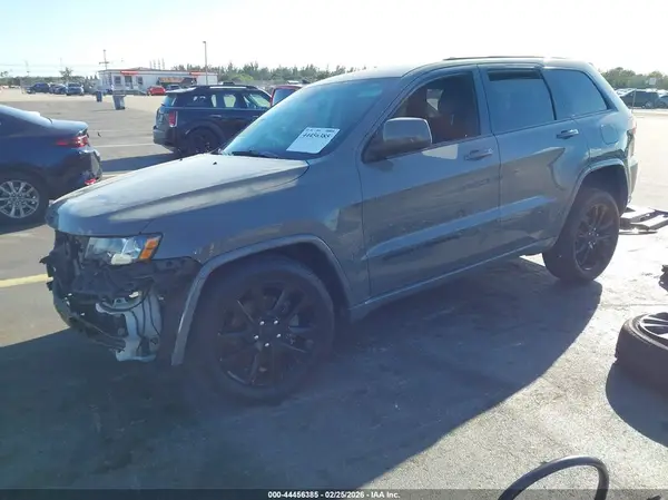 1C4RJEAG3MC824673 2021 JEEP GRAND CHEROKEE - Image 2