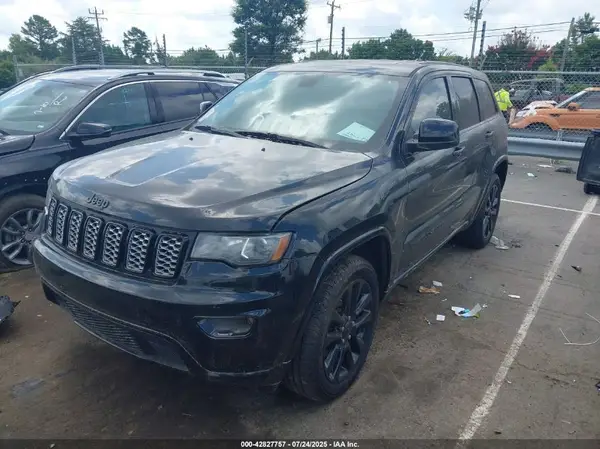 1C4RJEAG4HC702765 2017 JEEP GRAND CHEROKEE - Image 2