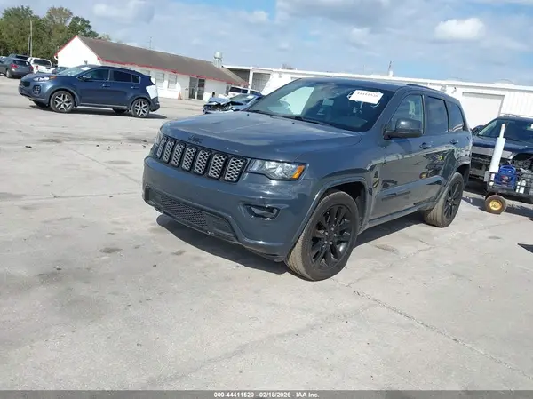 1C4RJEAG4HC846655 2017 JEEP GRAND CHEROKEE - Image 2