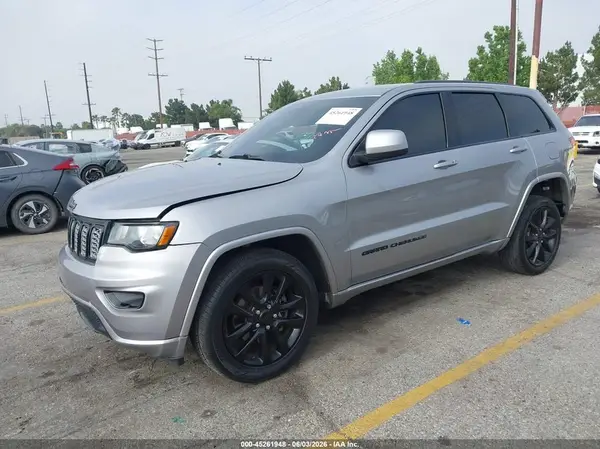 1C4RJEAG4HC925601 2017 JEEP GRAND CHEROKEE - Image 2