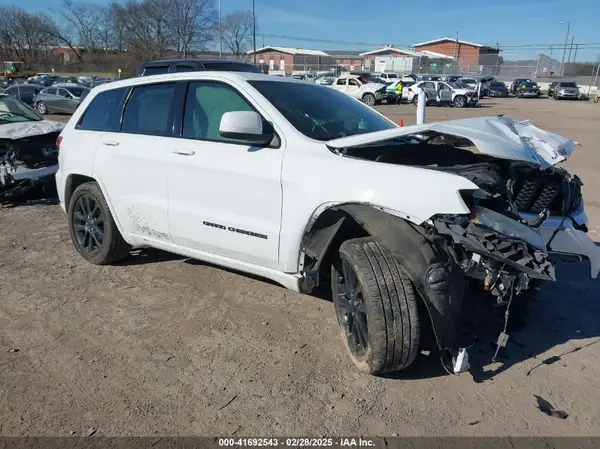 1C4RJEAG4HC952779 2017 JEEP GRAND CHEROKEE - Image 1