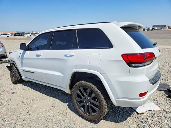1C4RJEAG4JC252752 2018 JEEP GRAND CHEROKEE - Image 2
