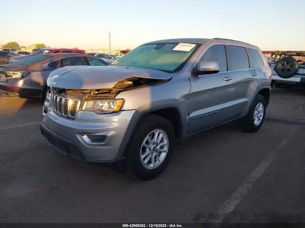 1C4RJEAG4JC311847 2018 JEEP GRAND CHEROKEE - Image 2