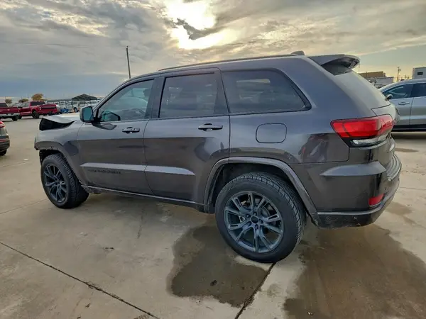 1C4RJEAG4JC322699 2018 JEEP GRAND CHEROKEE - Image 2
