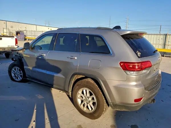 1C4RJEAG4JC338871 2018 JEEP GRAND CHEROKEE - Image 2