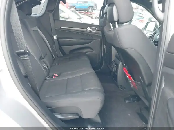 1C4RJEAG4JC359218 2018 JEEP GRAND CHEROKEE - Image 8