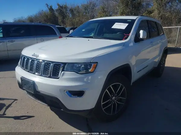 1C4RJEAG4JC400009 2018 JEEP GRAND CHEROKEE - Image 2