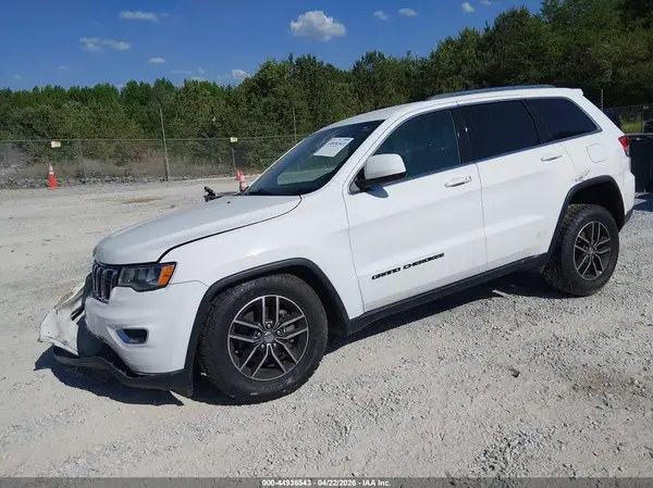 1C4RJEAG4JC482565 2018 JEEP GRAND CHEROKEE - Image 2