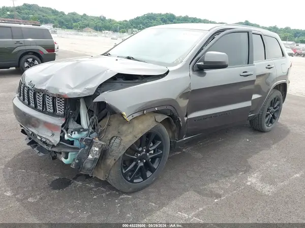 1C4RJEAG4KC731903 2019 JEEP GRAND CHEROKEE - Image 2