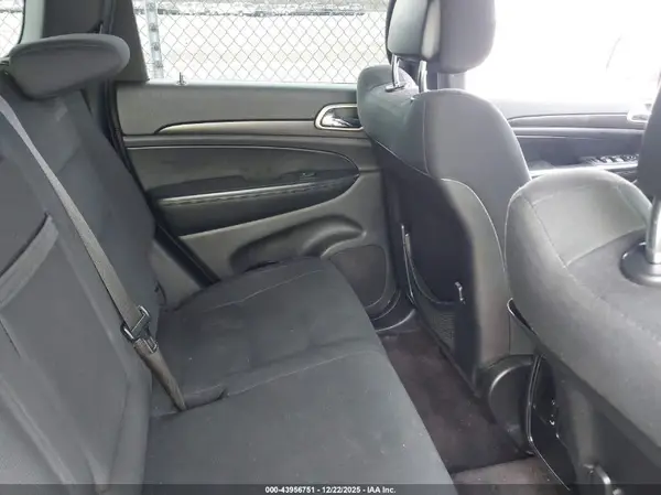 1C4RJEAG5GC392625 2016 JEEP GRAND CHEROKEE - Image 8