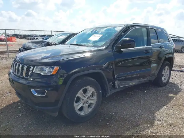 1C4RJEAG5HC943945 2017 JEEP GRAND CHEROKEE - Image 2