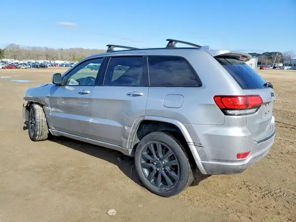 1C4RJEAG5JC109549 2018 JEEP GRAND CHEROKEE - Image 2