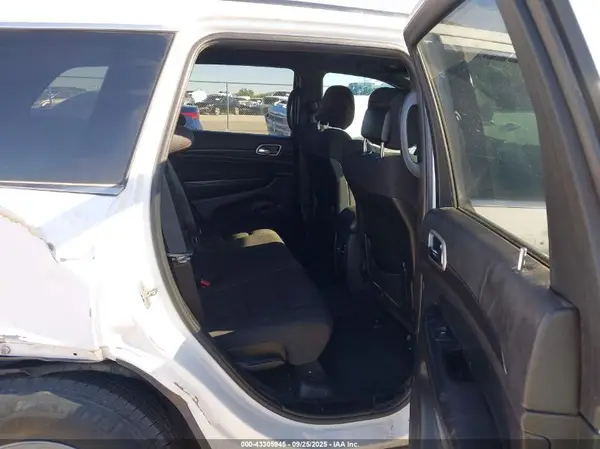 1C4RJEAG5JC185577 2018 JEEP GRAND CHEROKEE - Image 8