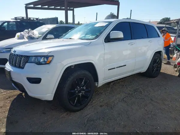 1C4RJEAG5JC512012 2018 JEEP GRAND CHEROKEE - Image 2