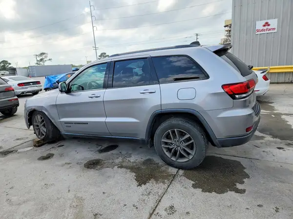 1C4RJEAG6HC674855 2017 JEEP GRAND CHEROKEE - Image 2