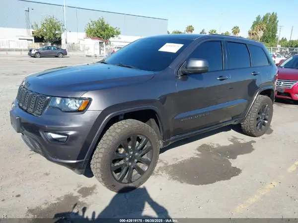 1C4RJEAG6HC788886 2017 JEEP GRAND CHEROKEE - Image 2