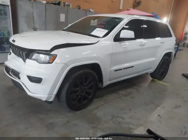 1C4RJEAG6HC816668 2017 JEEP GRAND CHEROKEE - Image 2