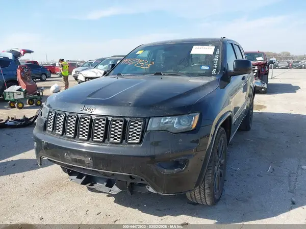 1C4RJEAG6HC838203 2017 JEEP GRAND CHEROKEE - Image 2