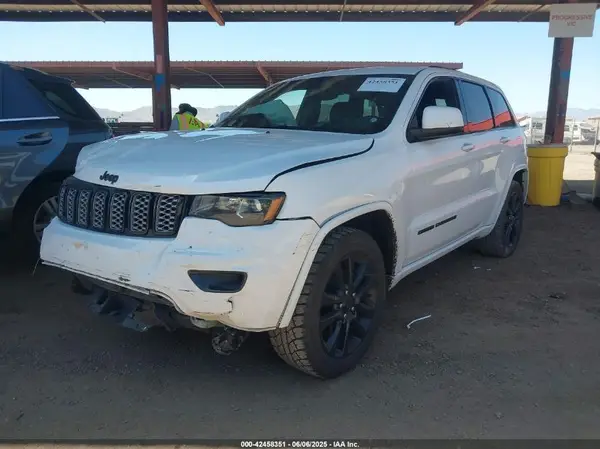 1C4RJEAG6HC928094 2017 JEEP GRAND CHEROKEE - Image 2