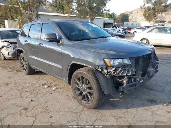 1C4RJEAG6JC304429 2018 JEEP GRAND CHEROKEE - Image 1