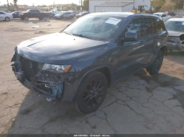 1C4RJEAG6JC304429 2018 JEEP GRAND CHEROKEE - Image 2