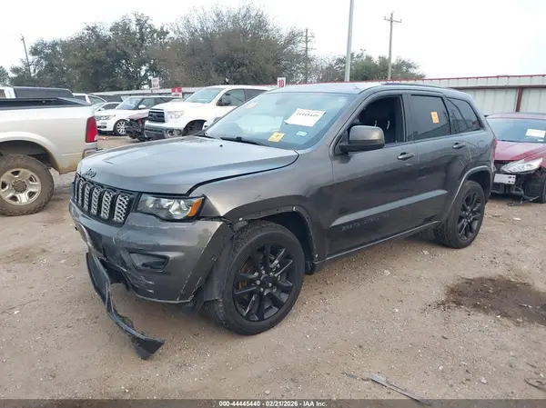 1C4RJEAG6JC304432 2018 JEEP GRAND CHEROKEE - Image 2