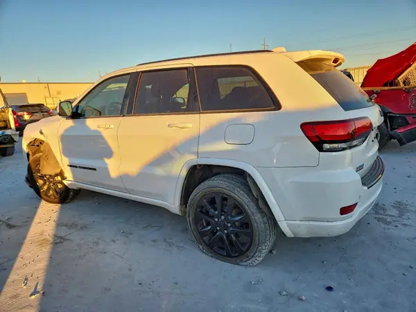 1C4RJEAG6JC429673 2018 JEEP GRAND CHEROKEE - Image 2