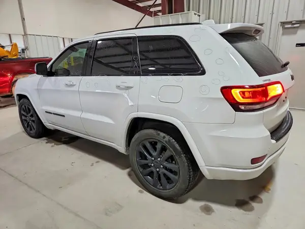 1C4RJEAG6JC430807 2018 JEEP GRAND CHEROKEE - Image 2
