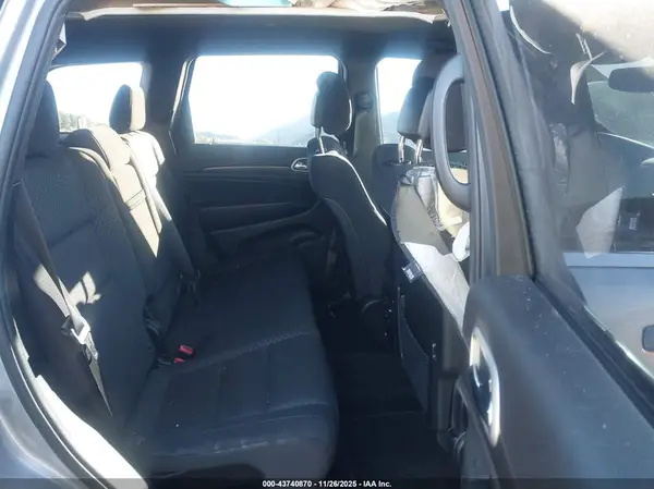 1C4RJEAG6JC451172 2018 JEEP GRAND CHEROKEE - Image 8