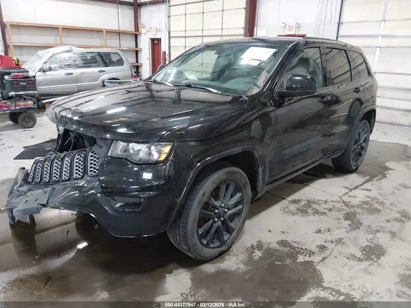 1C4RJEAG6LC113726 2020 JEEP GRAND CHEROKEE - Image 2