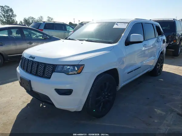 1C4RJEAG7HC819840 2017 JEEP GRAND CHEROKEE - Image 2