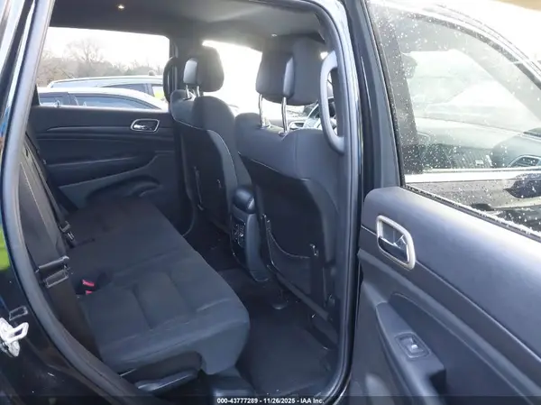 1C4RJEAG7HC823290 2017 JEEP GRAND CHEROKEE - Image 8
