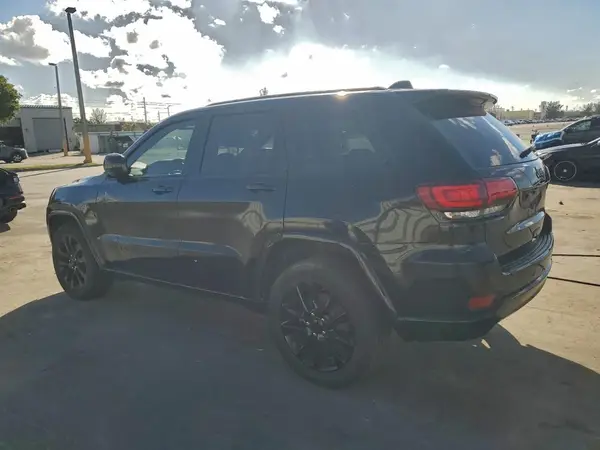1C4RJEAG7JC304598 2018 JEEP GRAND CHEROKEE - Image 2